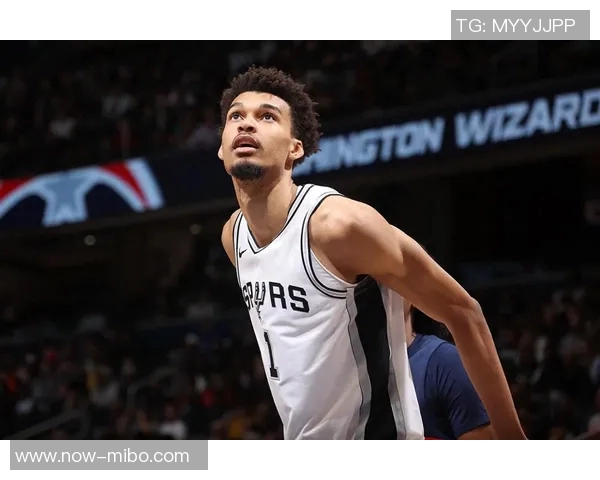 张佳玮分析马刺胜雷霆背后真相文班并非唯一制胜关键因素